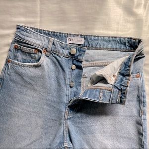 Zara High Rise Button Up Cropped Jeans